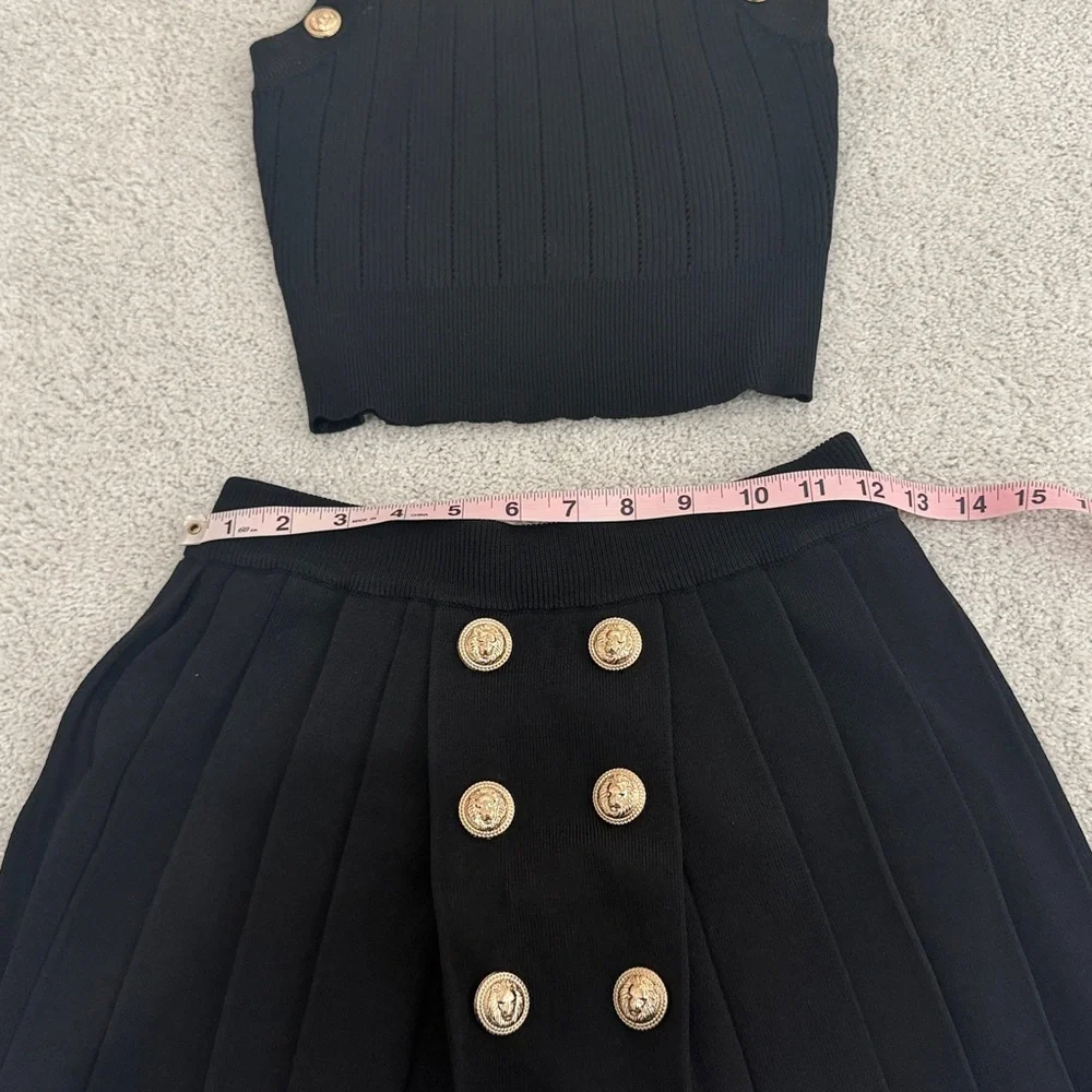 Elegant Black Skirt Set with Gold Accents - Picture 8 of 10